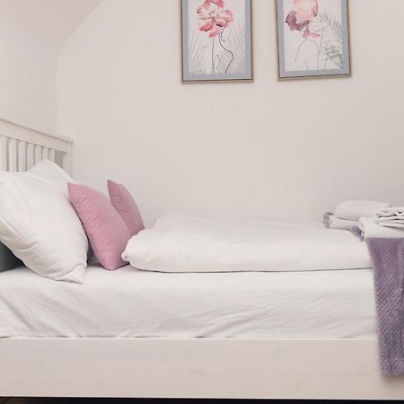 Milky Way Top Floor 2-Bedroom Apartment Air Condition Wenen Buitenkant foto