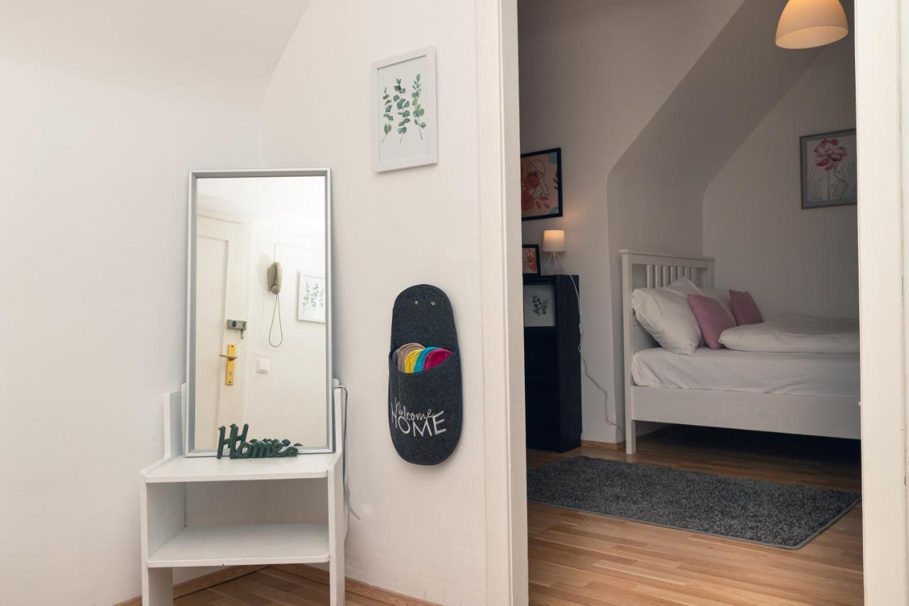 Milky Way Top Floor 2-Bedroom Apartment Air Condition Wenen Buitenkant foto