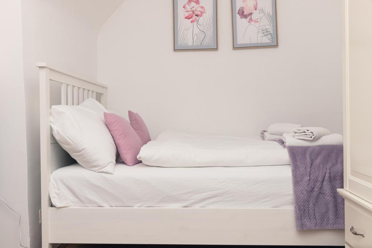 Milky Way Top Floor 2-Bedroom Apartment Air Condition Wenen Buitenkant foto