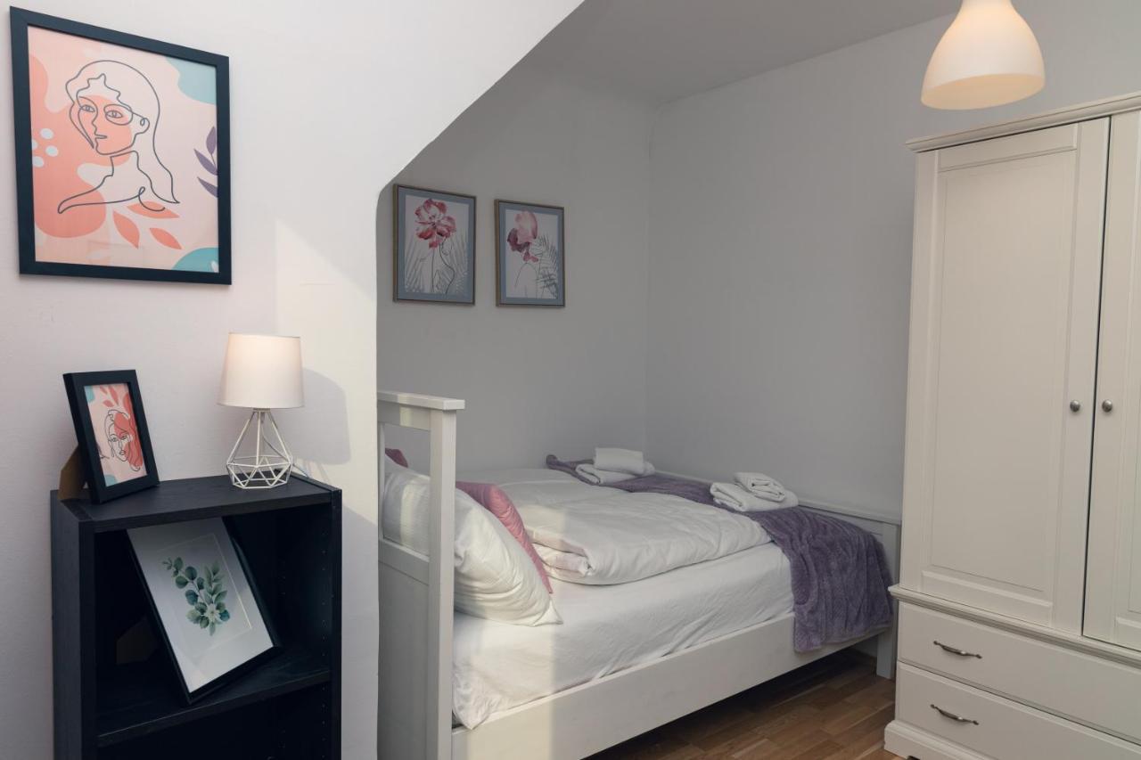Milky Way Top Floor 2-Bedroom Apartment Air Condition Wenen Buitenkant foto