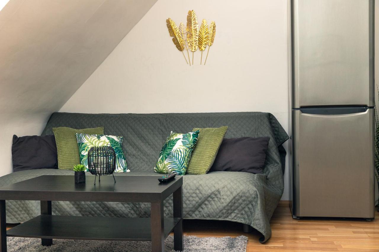 Milky Way Top Floor 2-Bedroom Apartment Air Condition Wenen Buitenkant foto